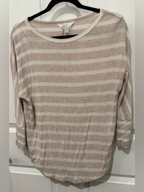 Market & Spruce Cream and Beige Striped Knit Top